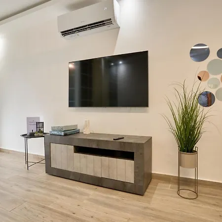 Highly Finished * Gzira